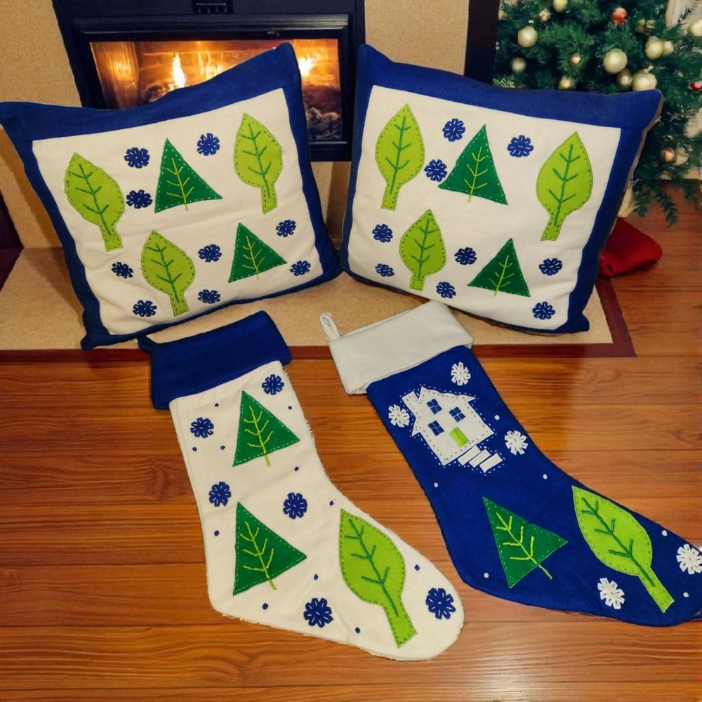 Coming Home Christmas Holiday 4 Pcs Decorative Pillows & Stockings Wool Blend